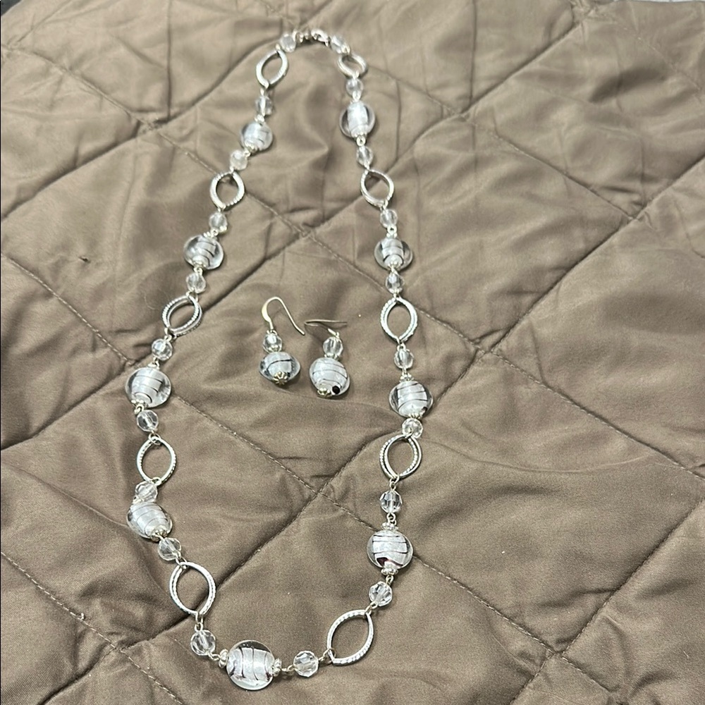 Elegant Silver Jewelry Set